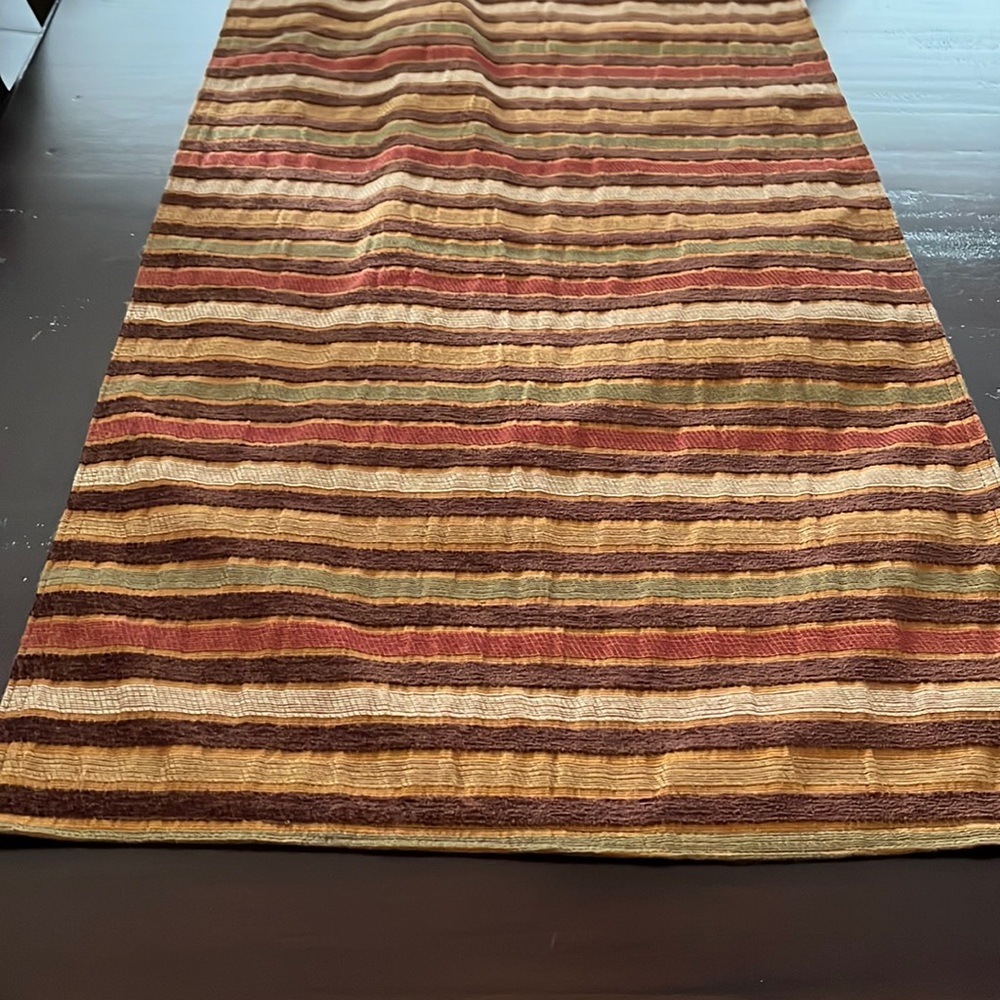 Decor Table runner and window valance